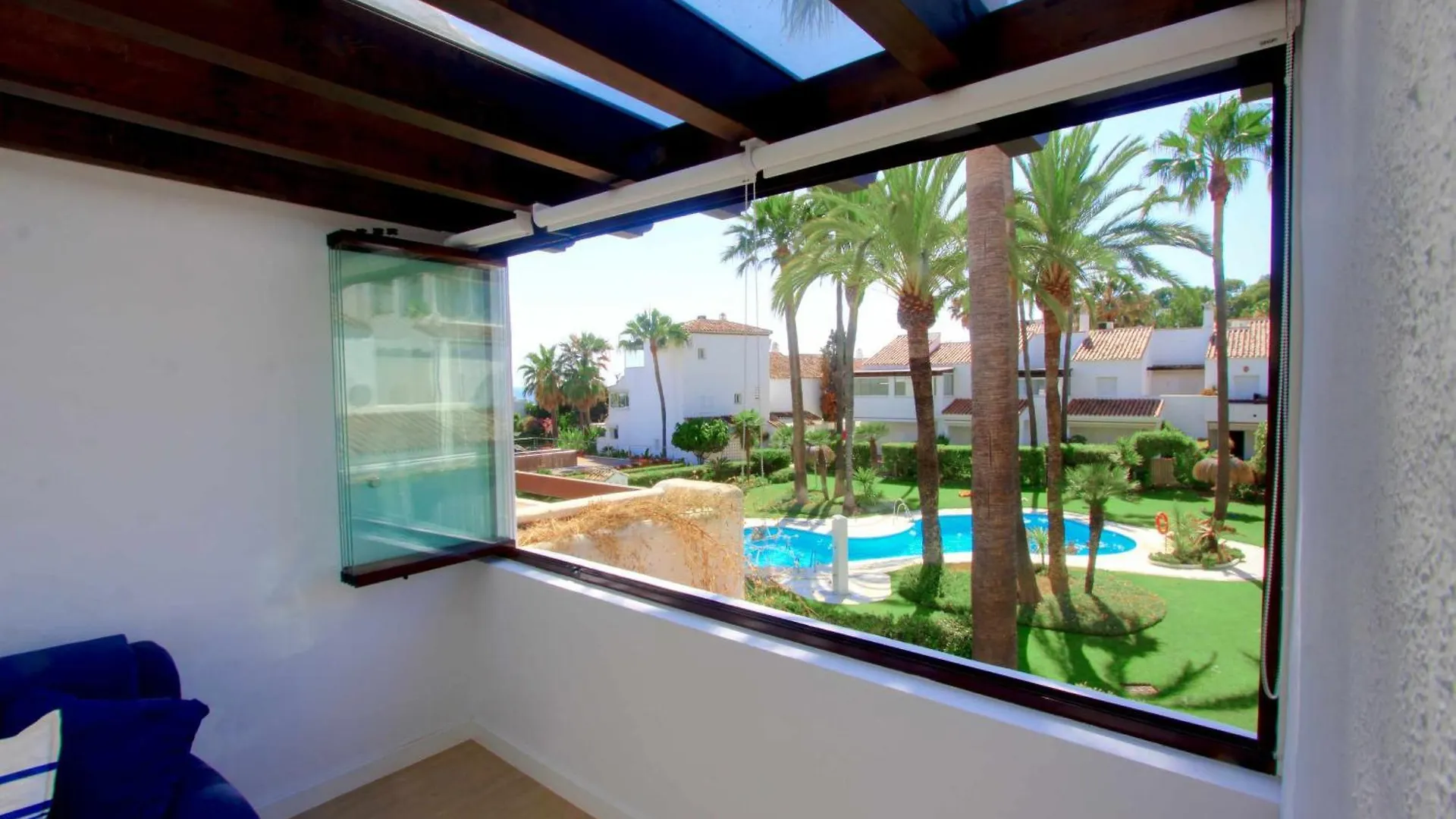 1176 Beach Front 2 Pools Bahia Marbella Prázdninový dům