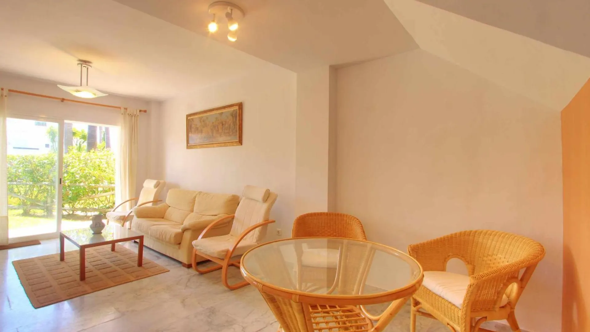 1176 Beach Front 2 Pools Bahia Marbella Španělsko