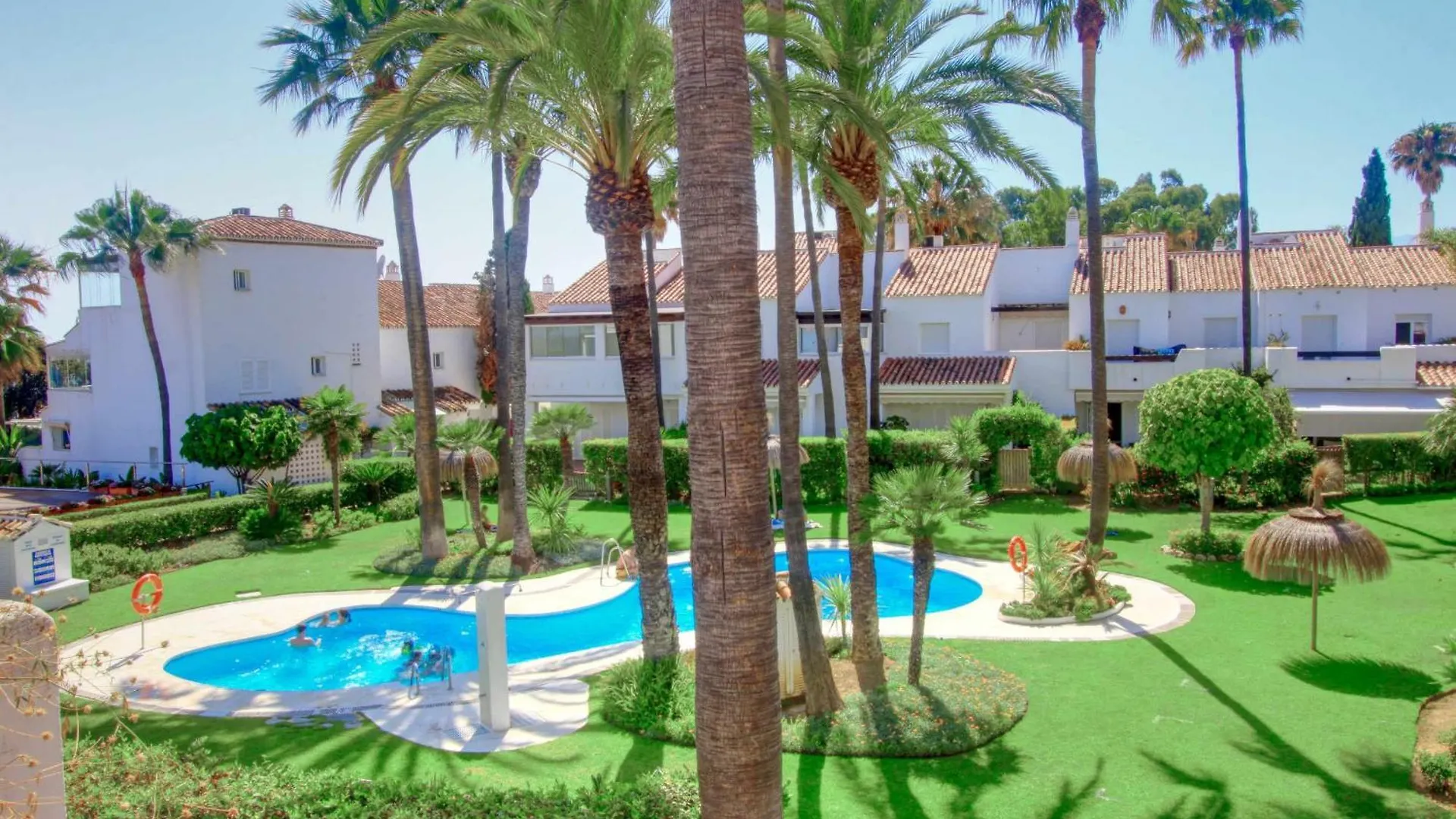 1176 Beach Front 2 Pools Bahia Marbella Španělsko