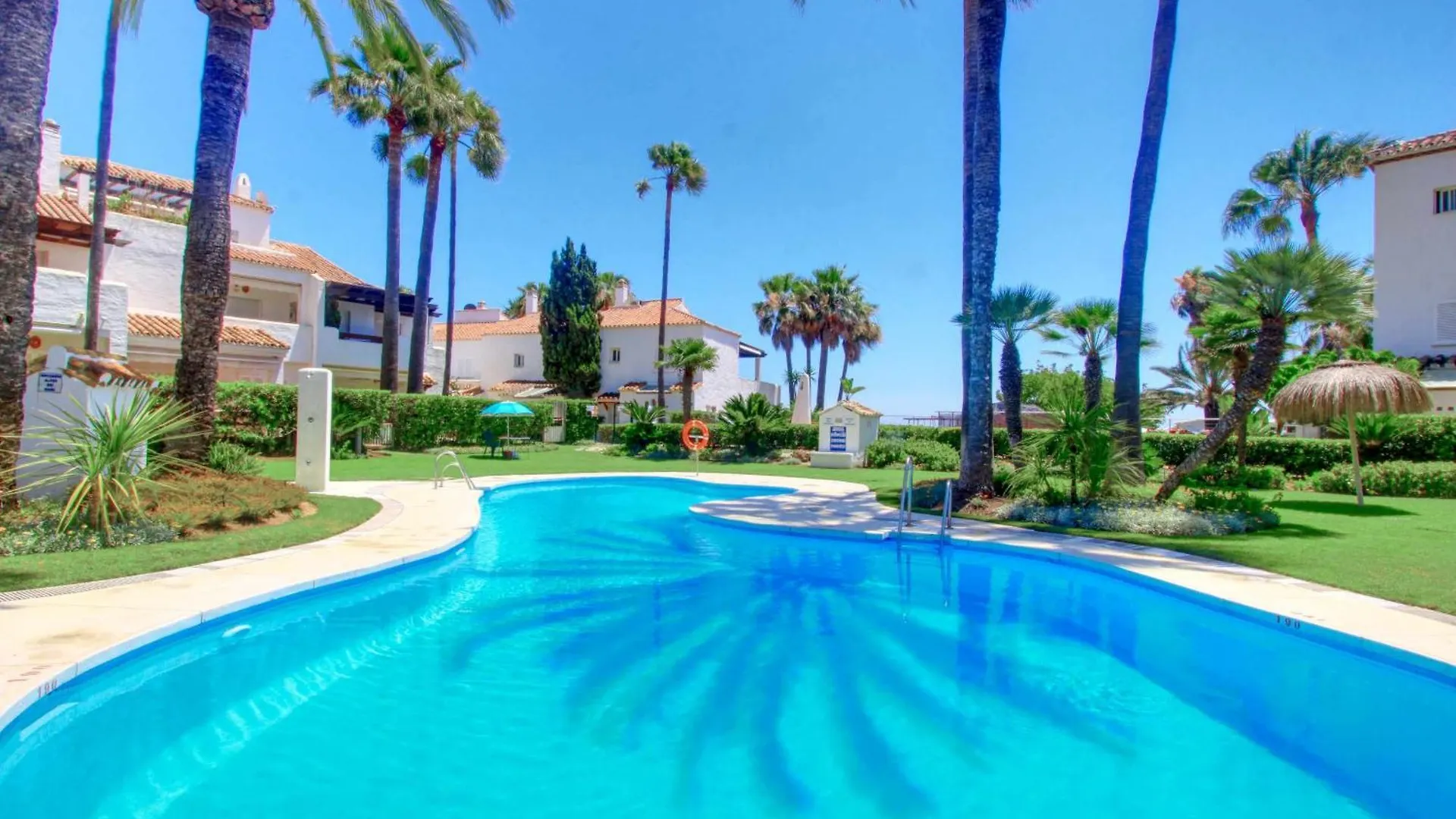 1176 Beach Front 2 Pools Bahia Marbella Holiday home