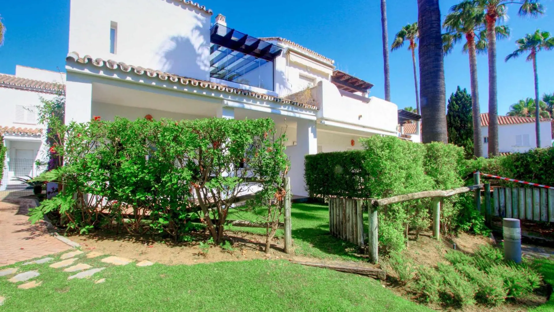 Holiday home 1176 Beach Front 2 Pools Bahia Marbella